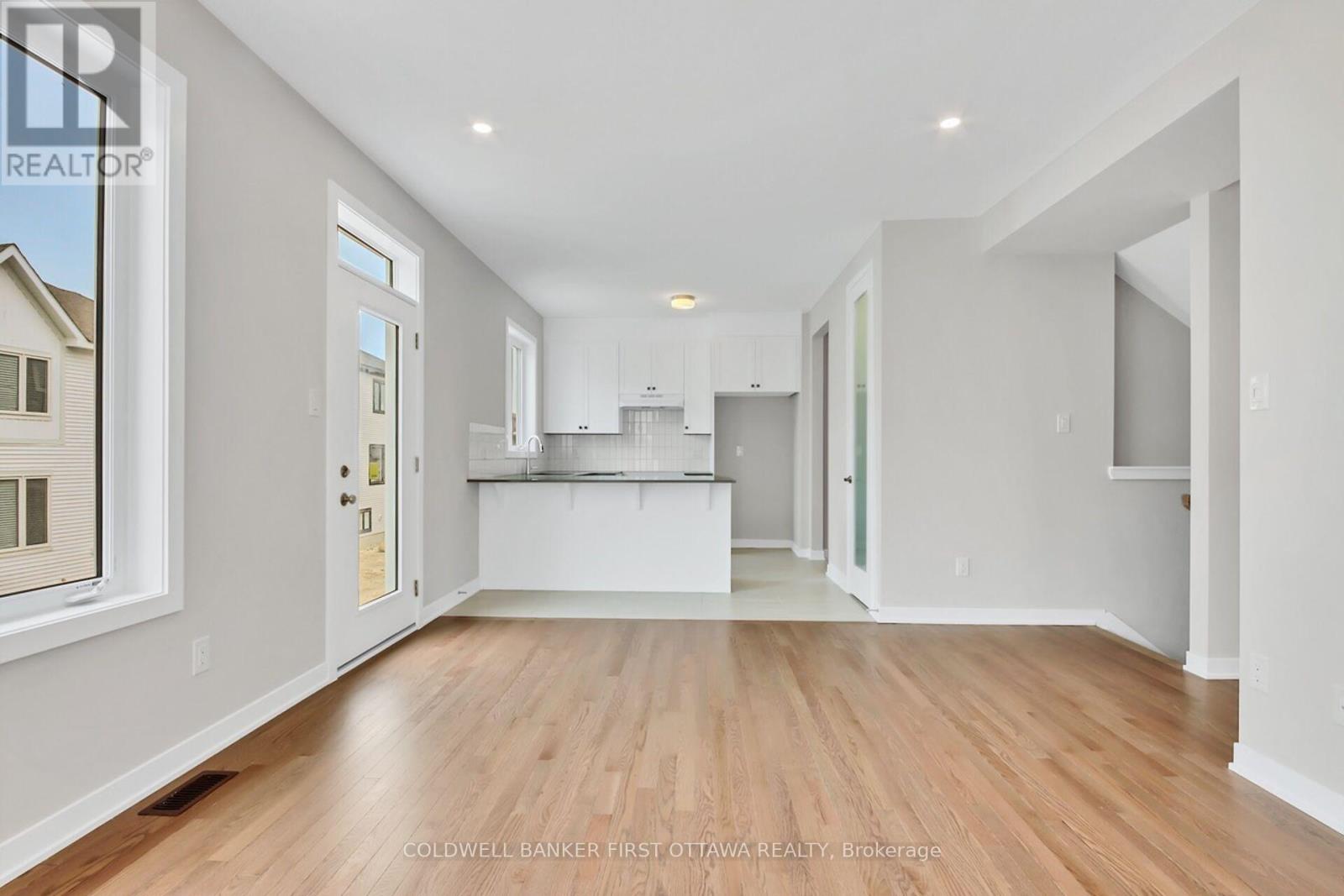 117 Rugosa Street, Ottawa, Ontario  K0A 2E0 - Photo 10 - X12214522