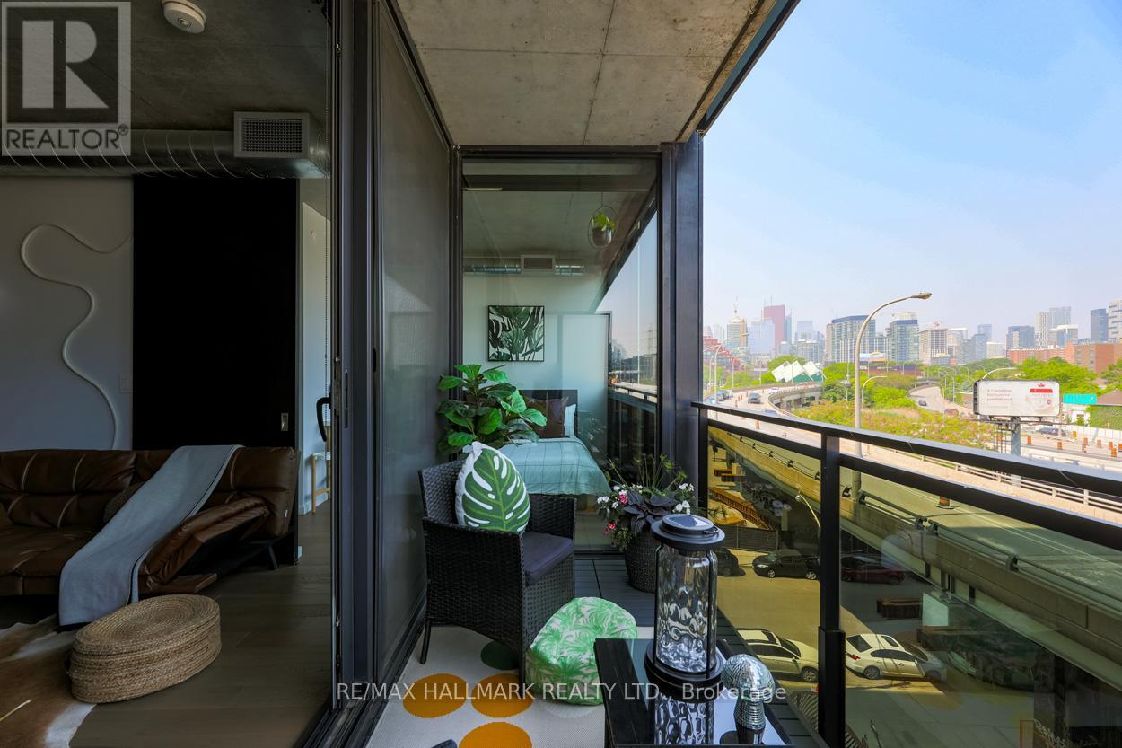 407 - 21 Lawren Harris Square, Toronto, Ontario  M5A 0T4 - Photo 32 - C12182490