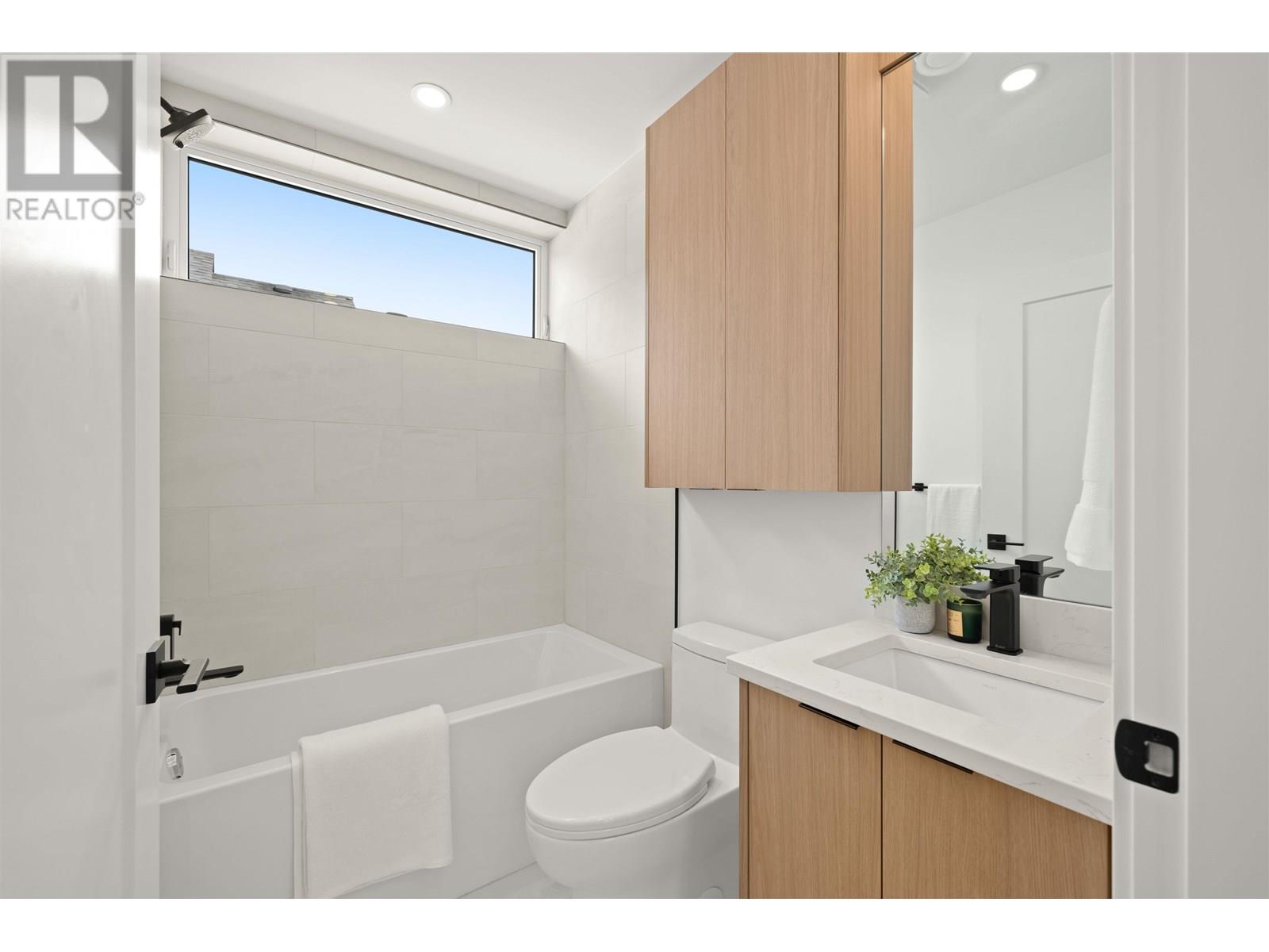 2412 Victoria Drive, Vancouver, British Columbia  V5N 1T8 - Photo 13 - R3014683