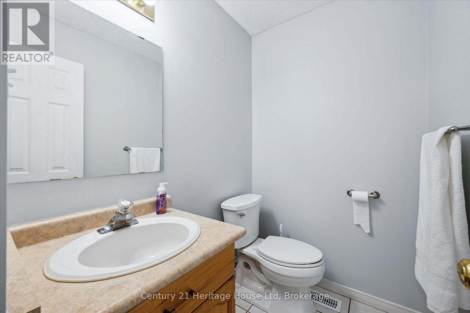 128 Milson Crescent, Guelph, Ontario  N1C 1G5 - Photo 18 - X12214531