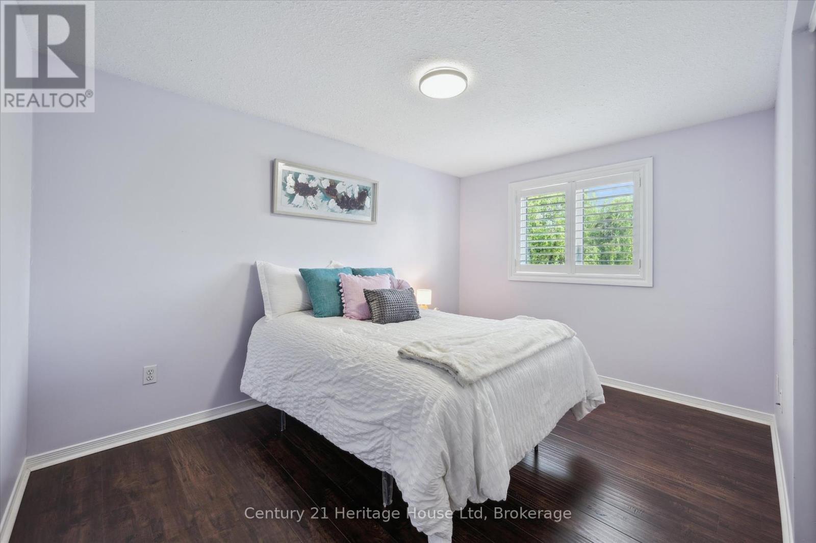 128 Milson Crescent, Guelph, Ontario  N1C 1G5 - Photo 21 - X12214531