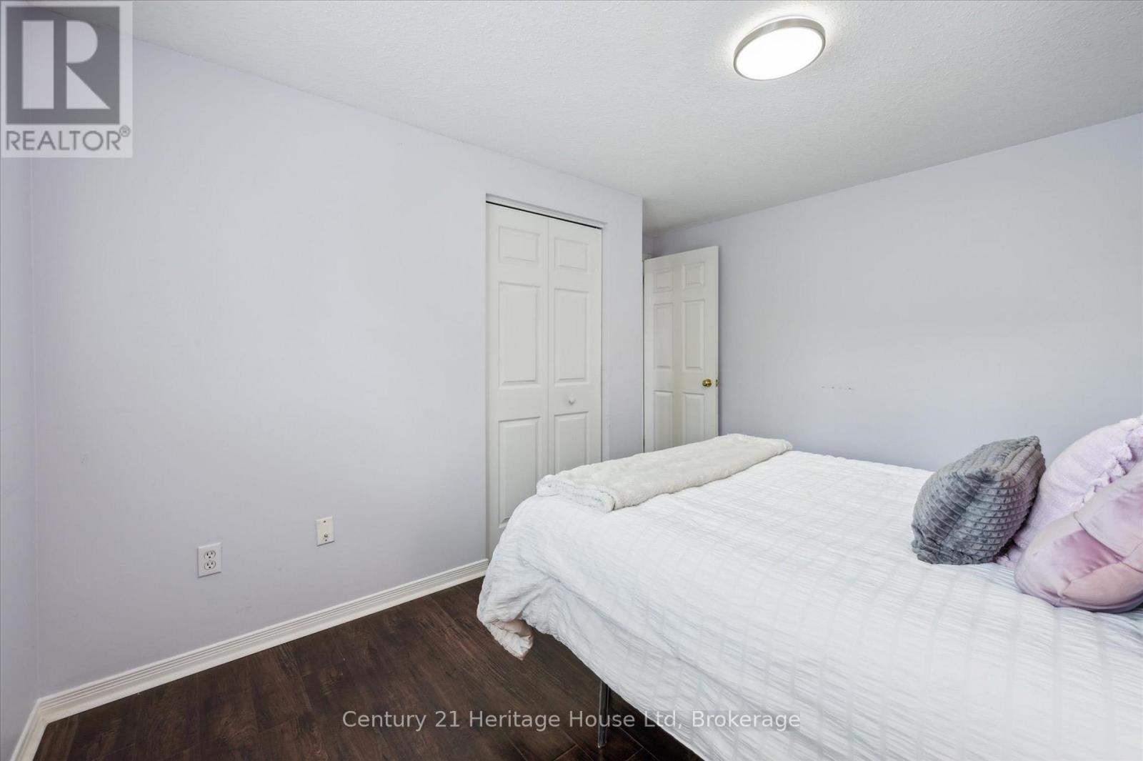 128 Milson Crescent, Guelph, Ontario  N1C 1G5 - Photo 22 - X12214531