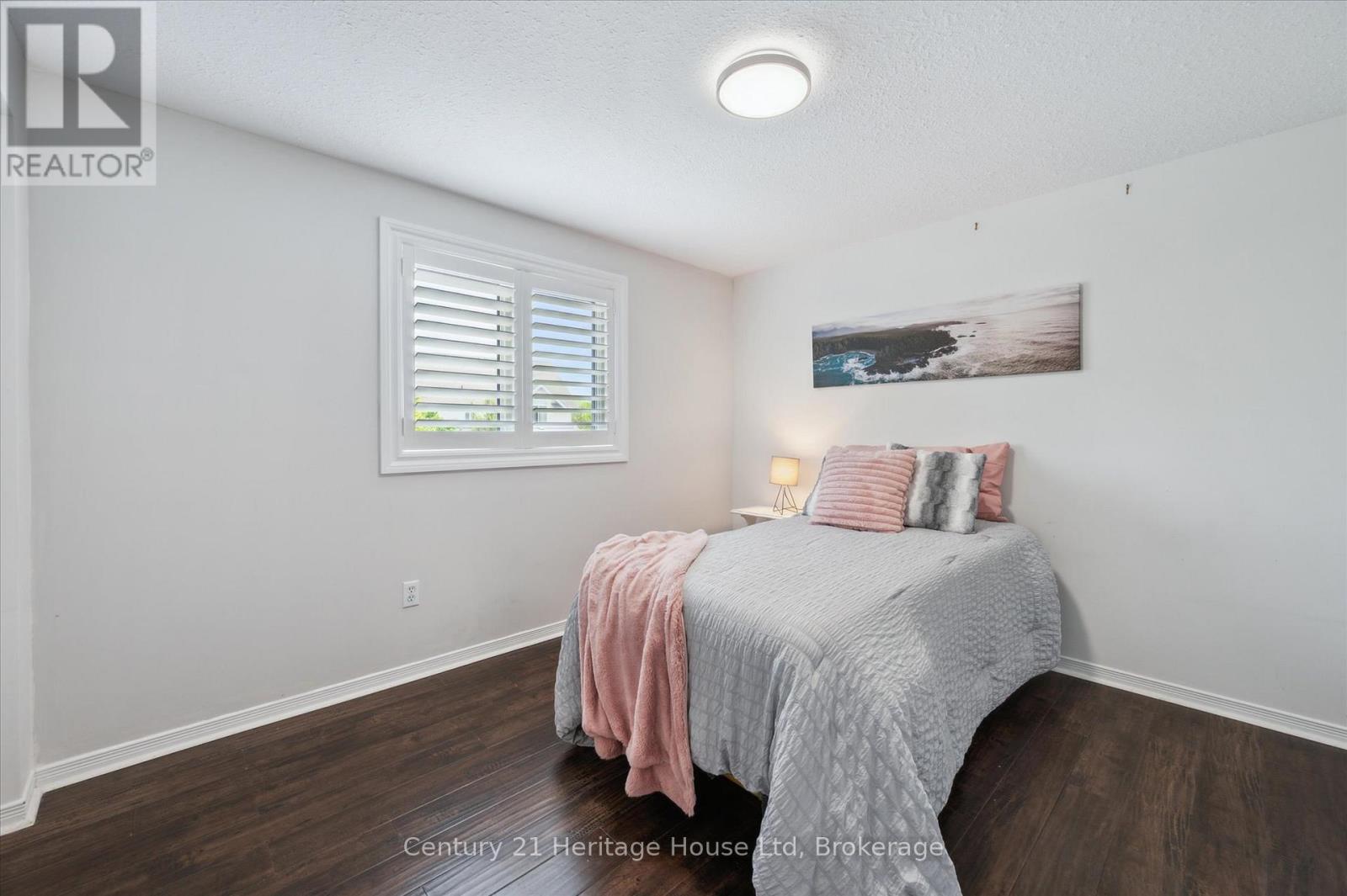 128 Milson Crescent, Guelph, Ontario  N1C 1G5 - Photo 23 - X12214531