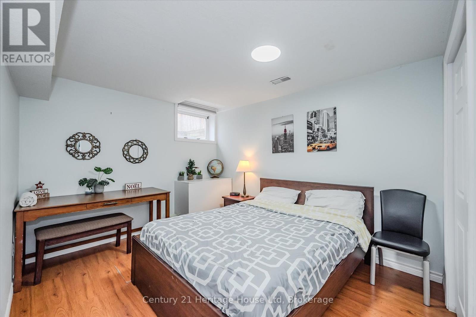 128 Milson Crescent, Guelph, Ontario  N1C 1G5 - Photo 35 - X12214531