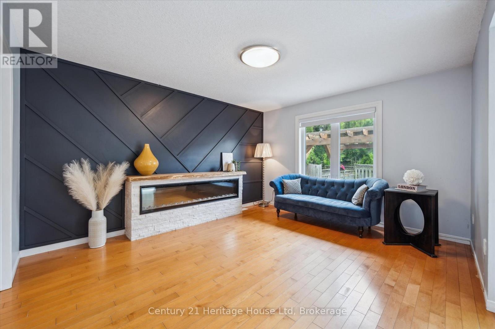 128 Milson Crescent, Guelph, Ontario  N1C 1G5 - Photo 9 - X12214531