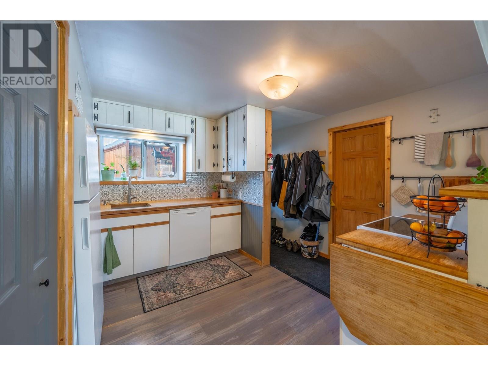 505 6th Street, Golden, British Columbia  V0A 1H0 - Photo 18 - 10334180