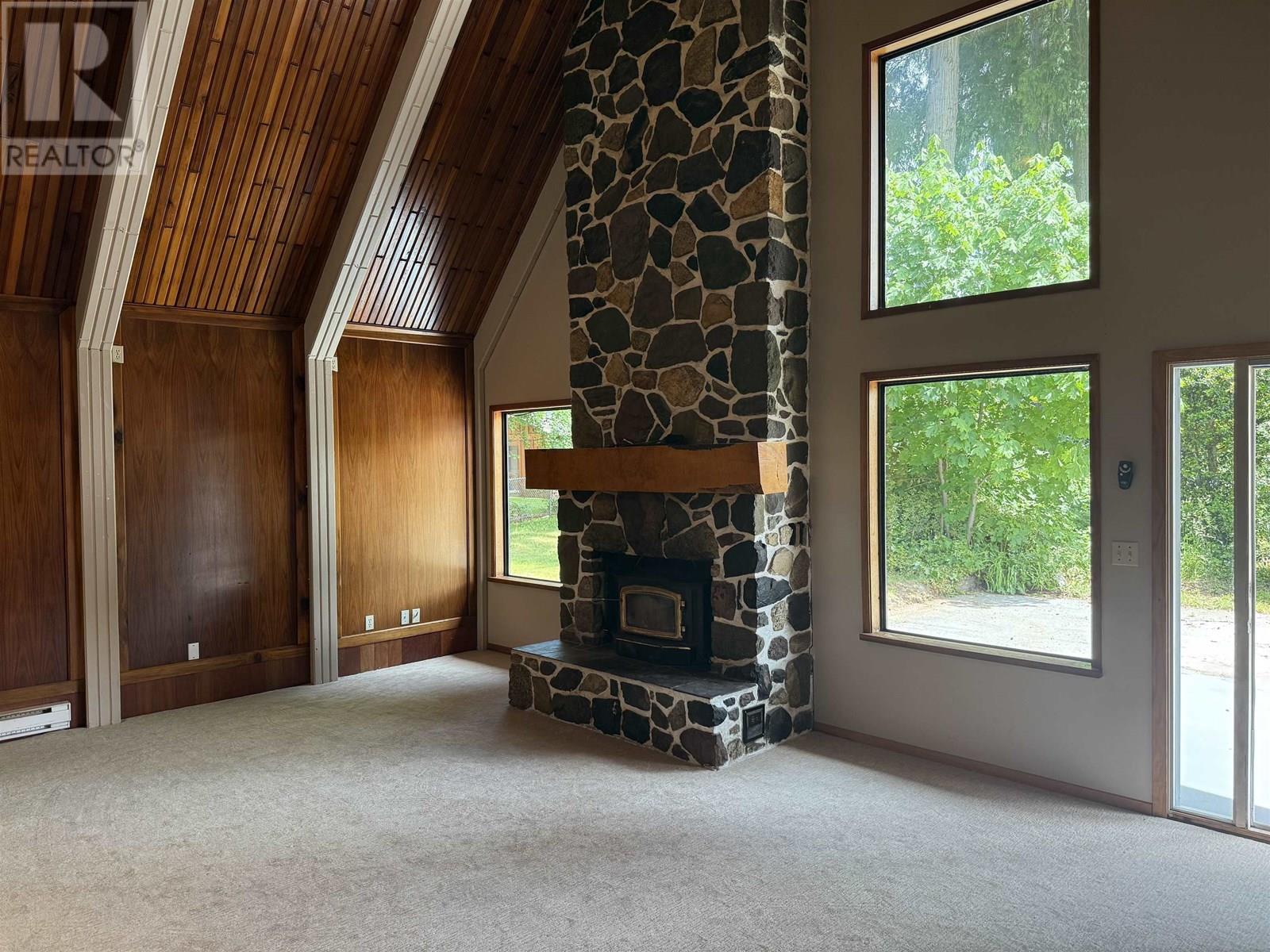 5651 Wakefield Road, Sechelt, British Columbia  V7Z 0N4 - Photo 4 - R2994194