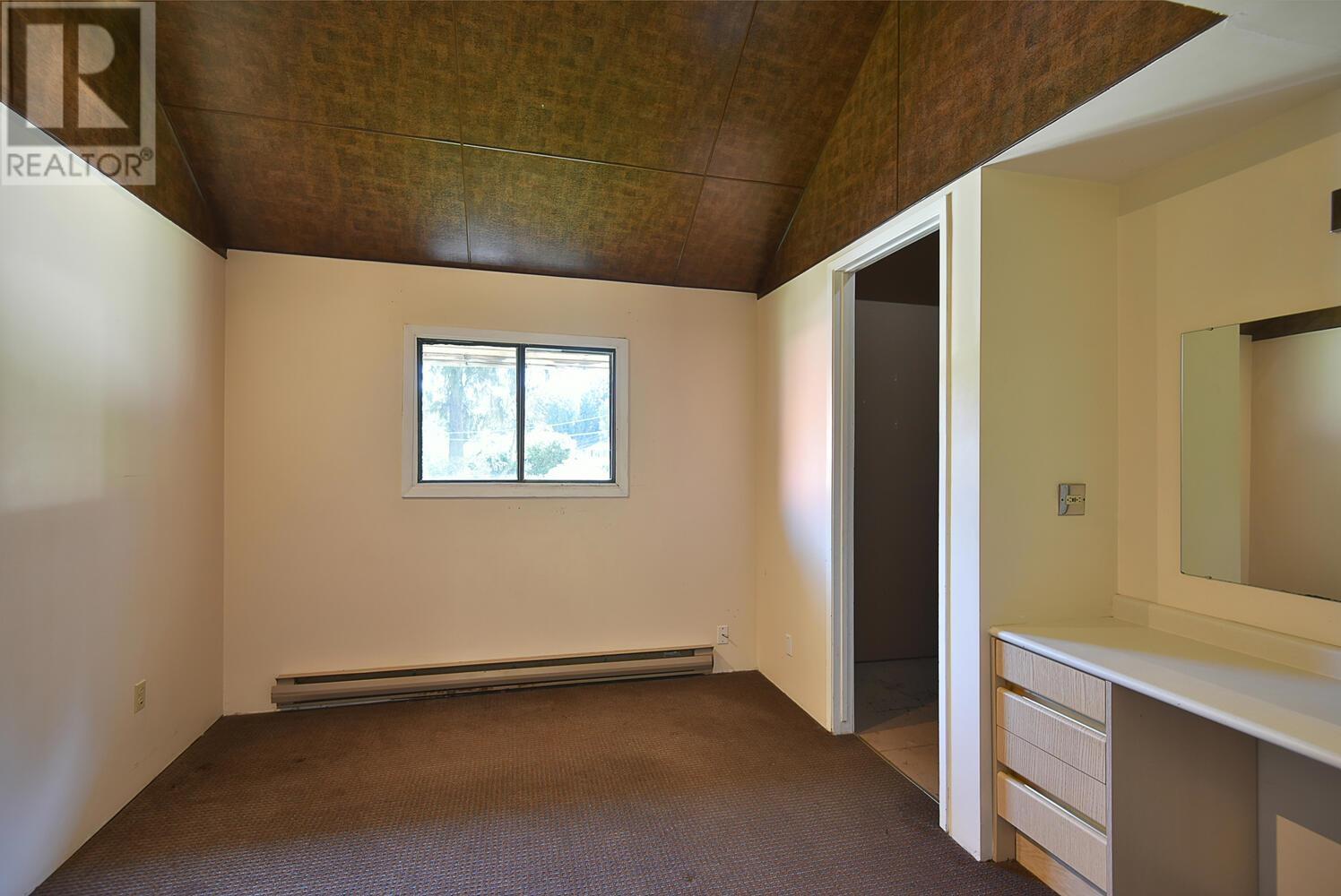 5651 Wakefield Road, Sechelt, British Columbia  V7Z 0N4 - Photo 12 - R2994194
