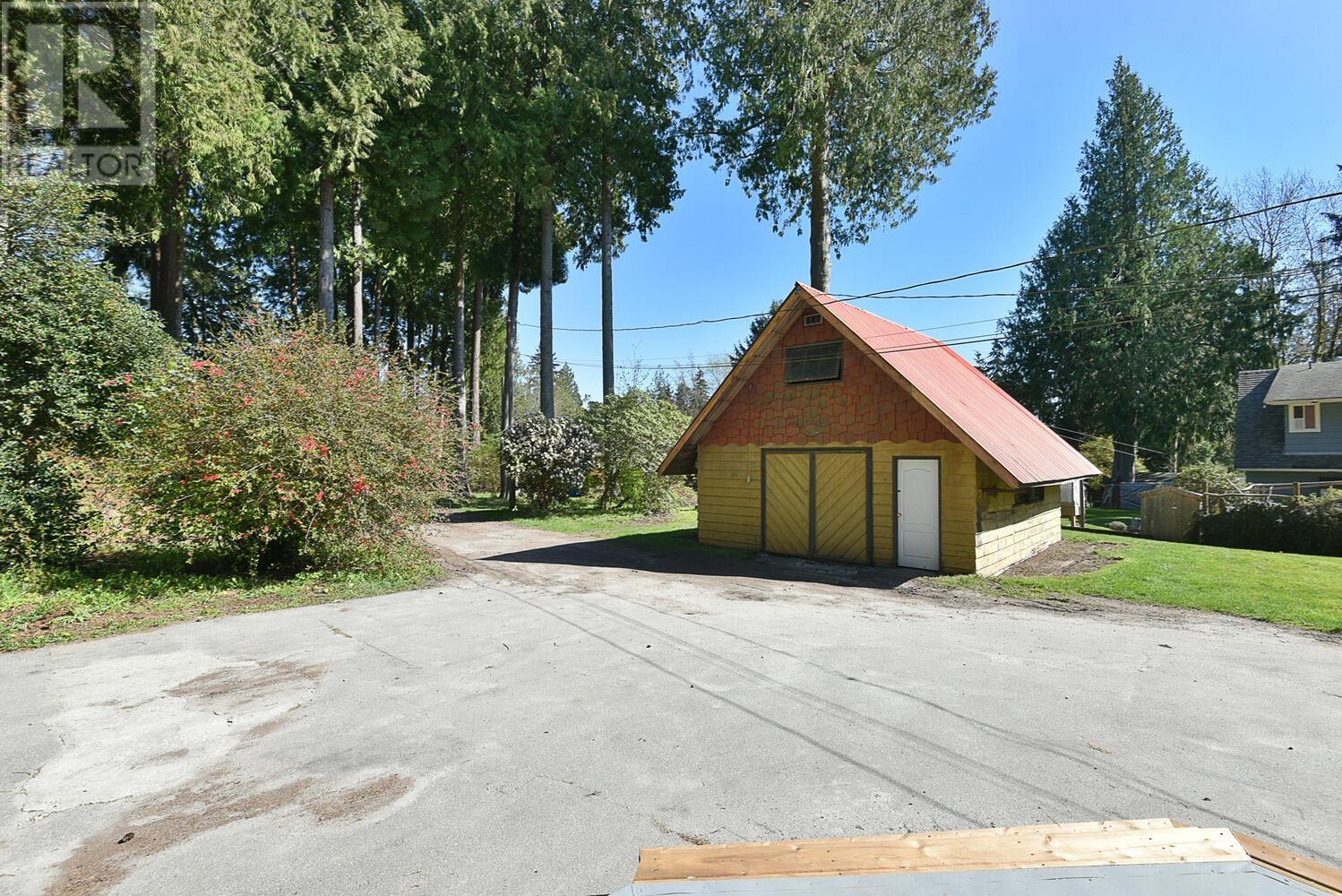 5651 Wakefield Road, Sechelt, British Columbia  V7Z 0N4 - Photo 24 - R2994194