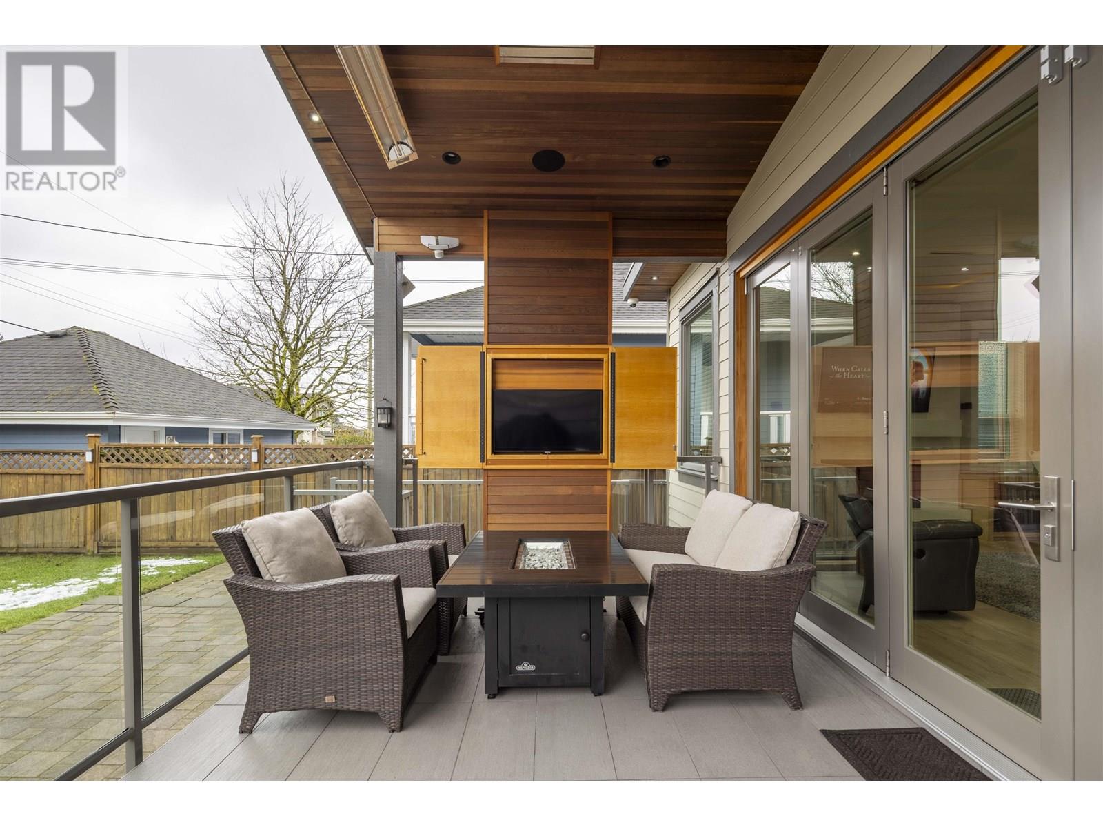 2052 Paulus Crescent, Burnaby, British Columbia  V5A 2M1 - Photo 6 - R3014679