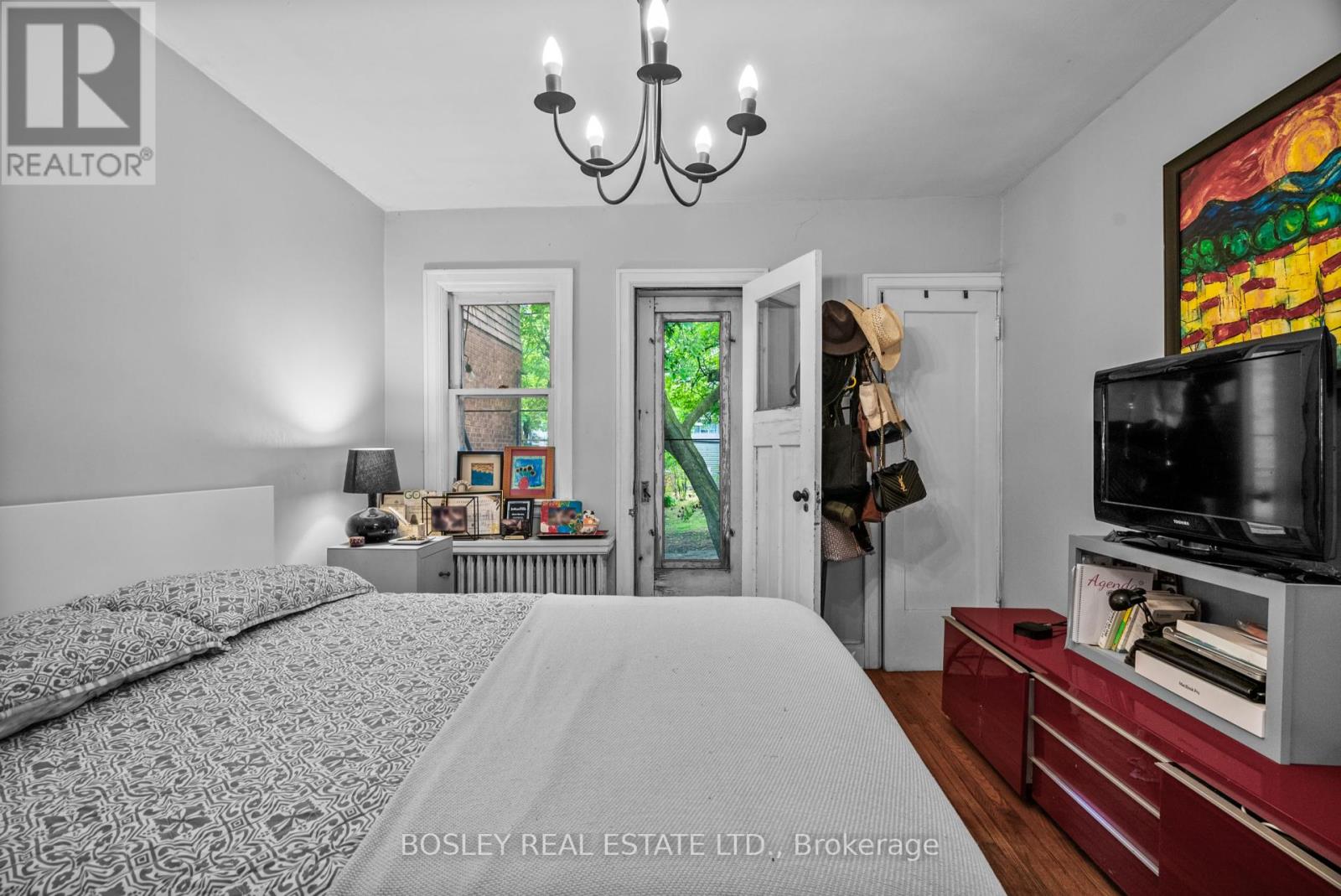 355 Roehampton Avenue, Toronto, Ontario  M4P 1S3 - Photo 12 - C12214529