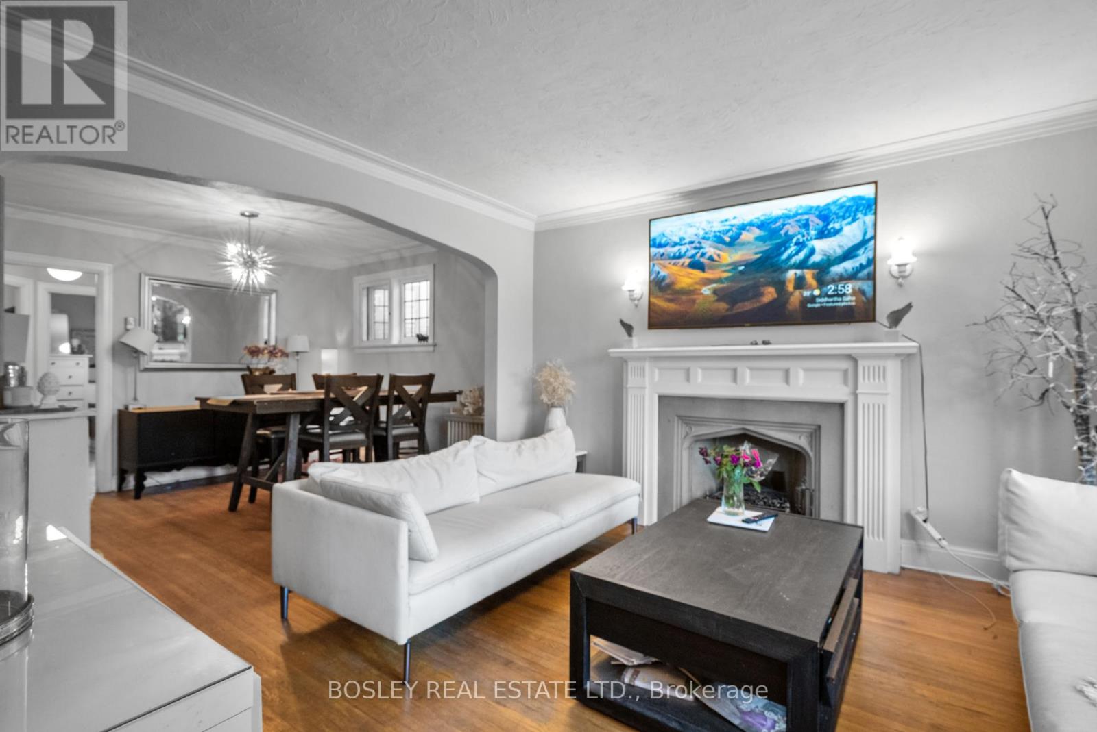 355 Roehampton Avenue, Toronto, Ontario  M4P 1S3 - Photo 2 - C12214529