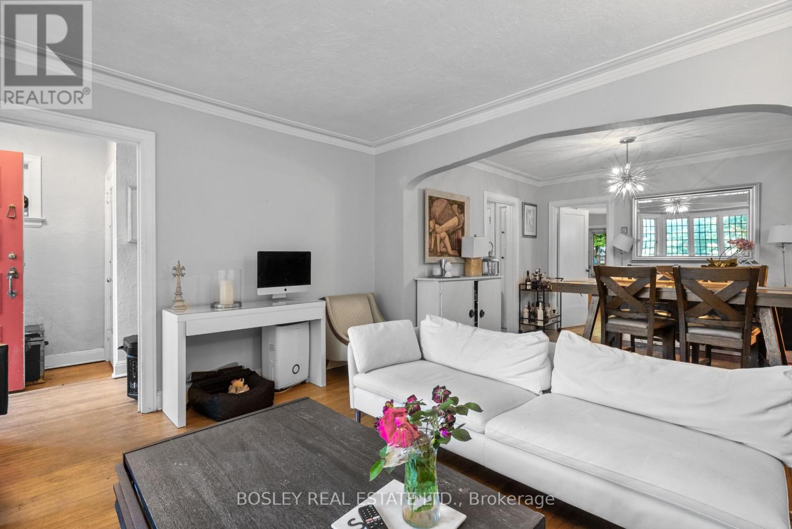 355 Roehampton Avenue, Toronto, Ontario  M4P 1S3 - Photo 3 - C12214529