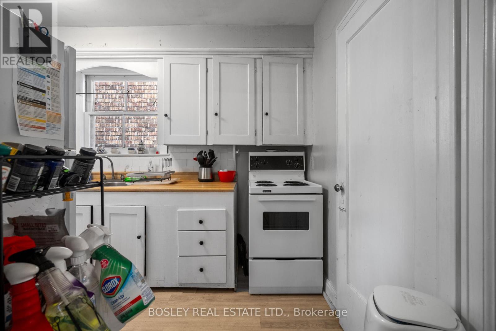 355 Roehampton Avenue, Toronto, Ontario  M4P 1S3 - Photo 7 - C12214529