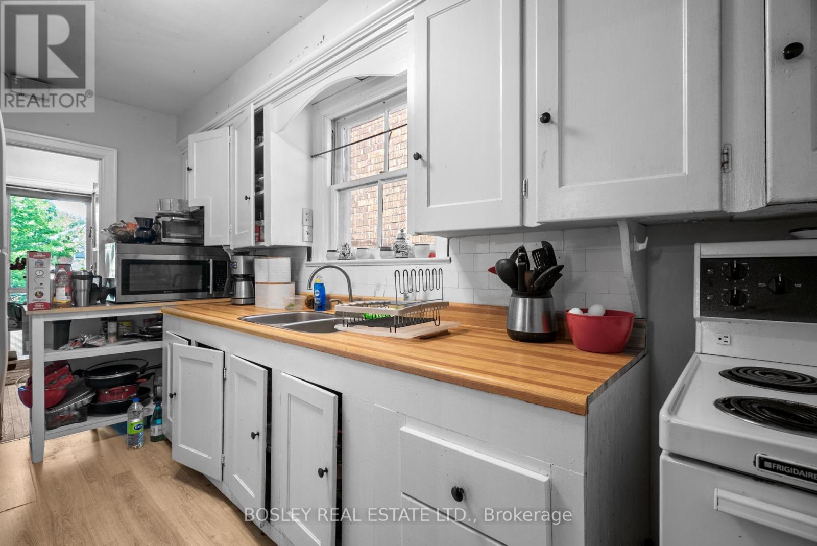 355 Roehampton Avenue, Toronto, Ontario  M4P 1S3 - Photo 8 - C12214529