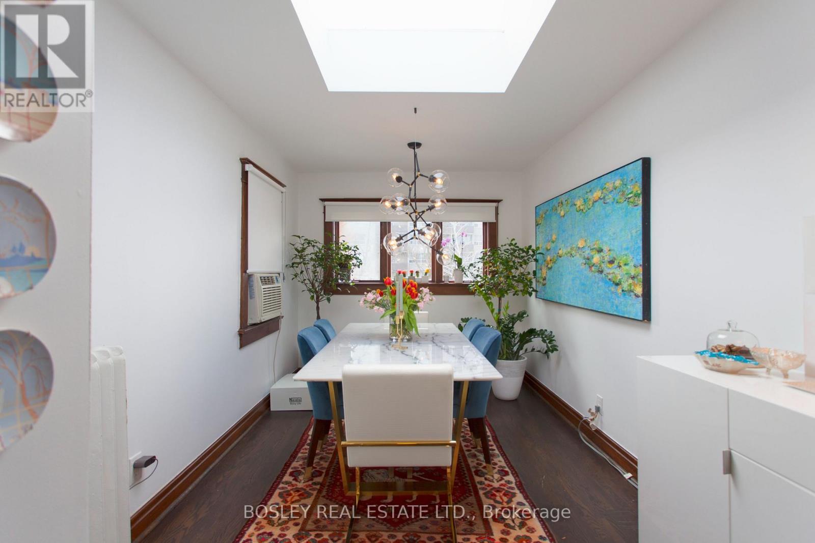 Property at 357 ROEHAMPTON AVENUE image 2