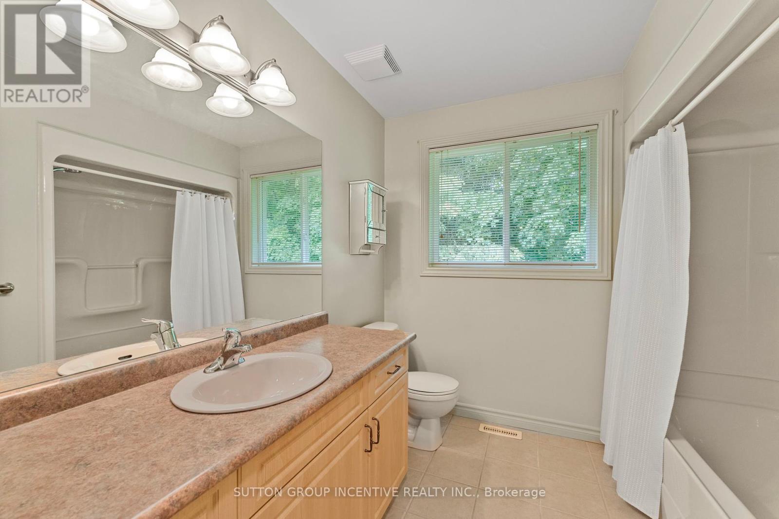 40 O'neill Circle, Springwater (Phelpston), Ontario  L0L 2K0 - Photo 11 - S12209799