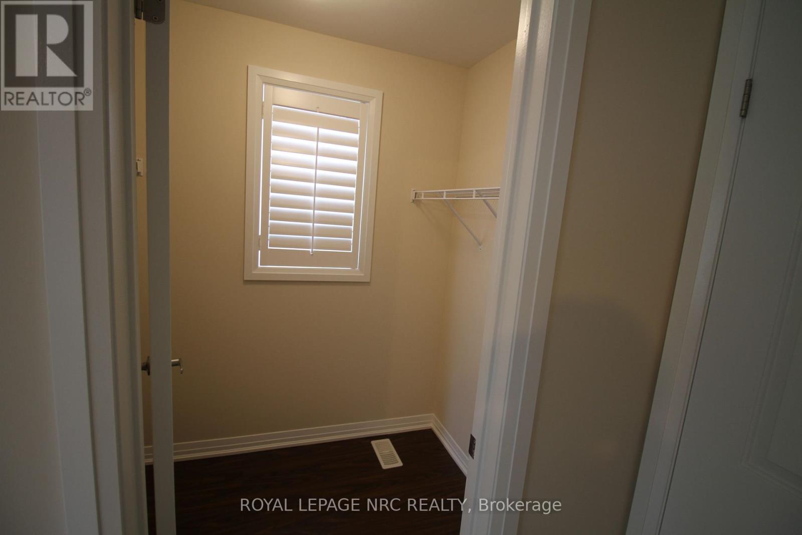 7 Oliana Way, Brampton, Ontario  L6Y 6G8 - Photo 21 - W12183391