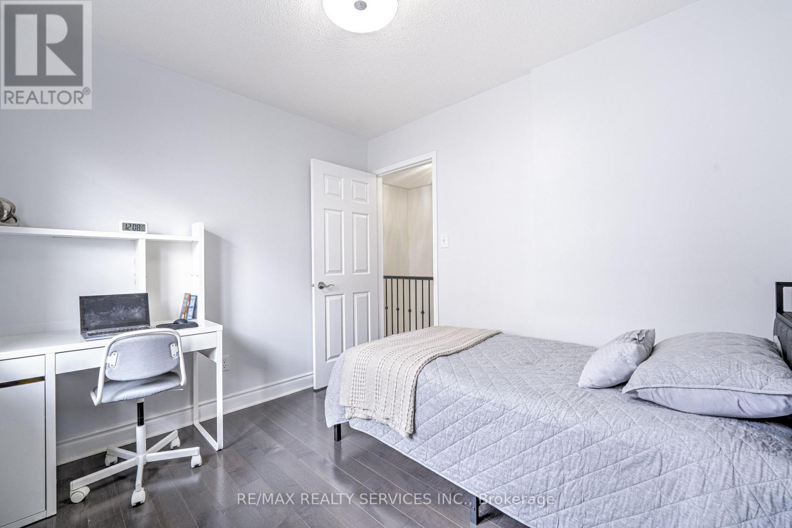 3469 Southwick Street, Mississauga, Ontario  L5M 7L4 - Photo 30 - W12210429