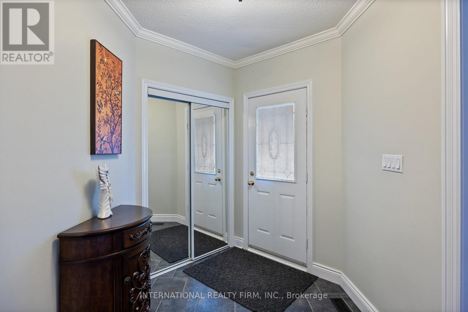 6 Mortimer Crescent, Ajax, Ontario  L1T 3Y1 - Photo 4 - E12214513