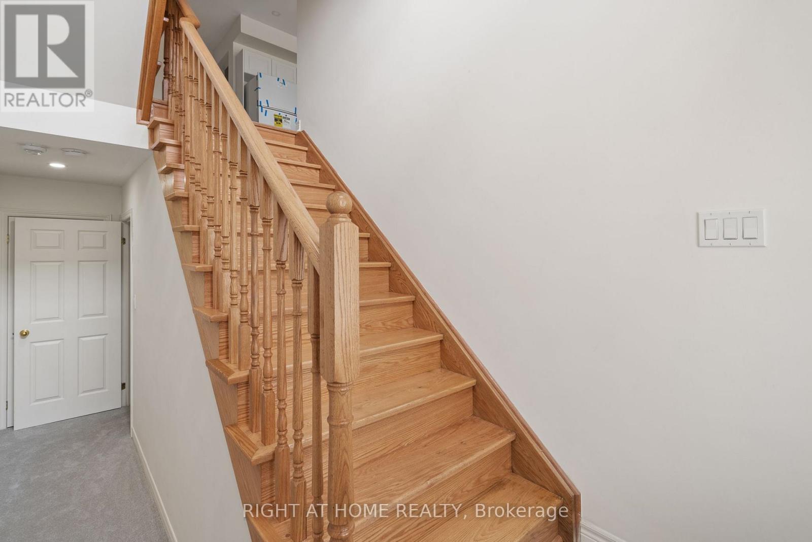 18 Mcalister Avenue, Richmond Hill, Ontario  L4S 0L3 - Photo 15 - N12214532