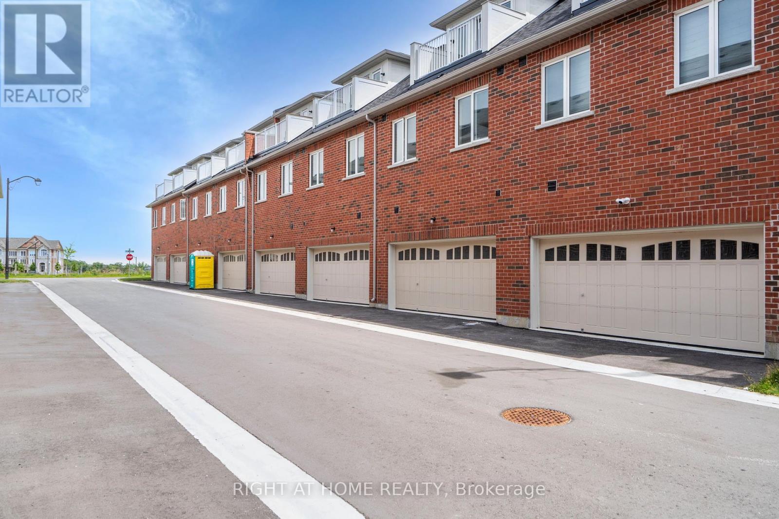18 Mcalister Avenue, Richmond Hill, Ontario  L4S 0L3 - Photo 41 - N12214532