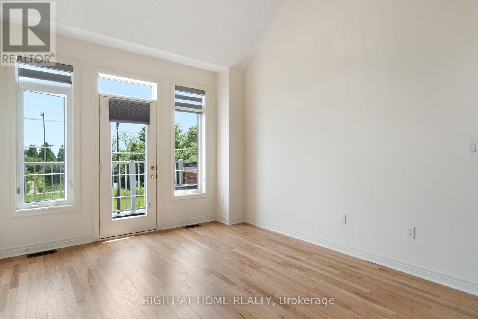 18 Mcalister Avenue, Richmond Hill, Ontario  L4S 0L3 - Photo 9 - N12214532