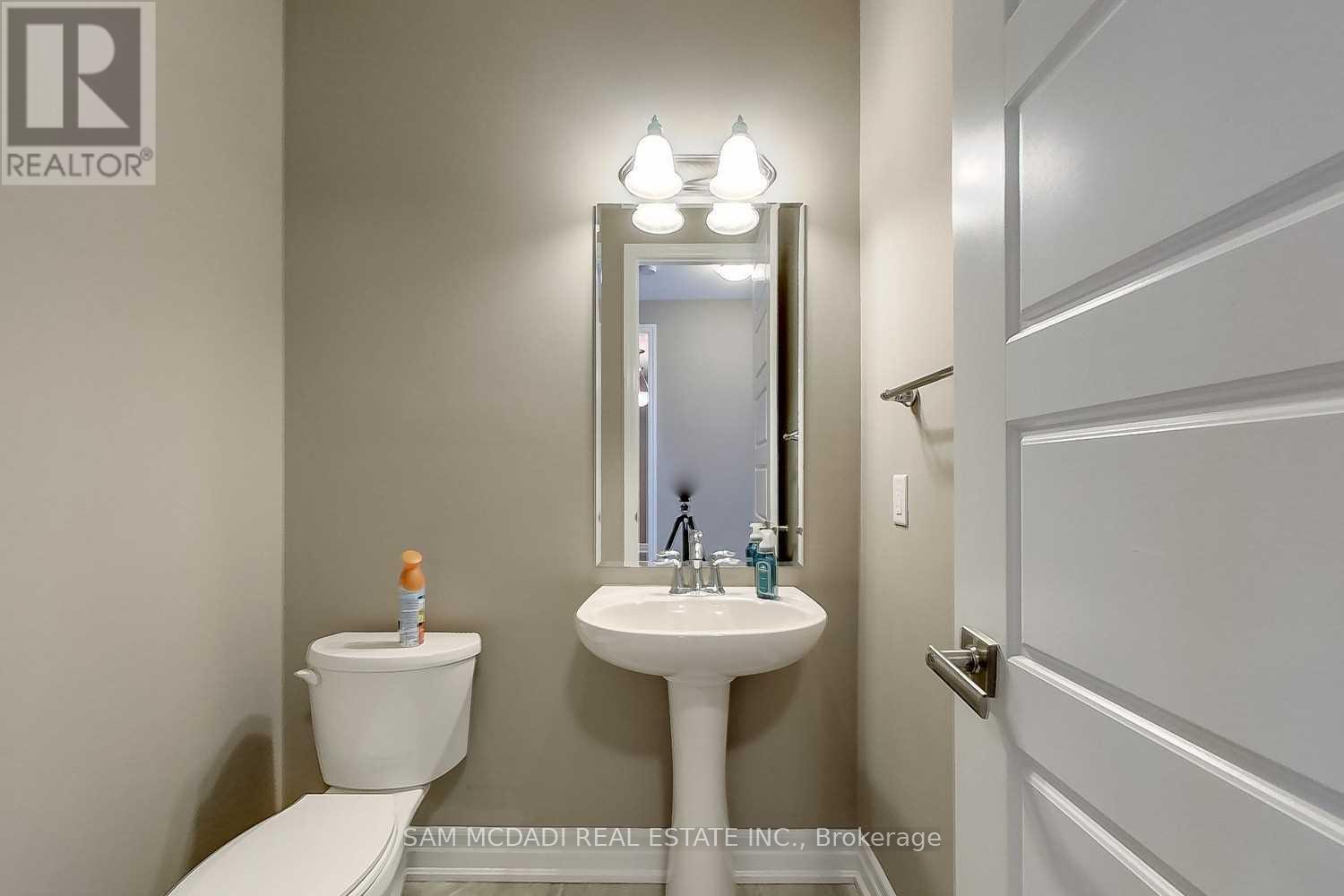 #upper - 190 Culp Trail, Oakville, Ontario  L6M 0W2 - Photo 16 - W12214517