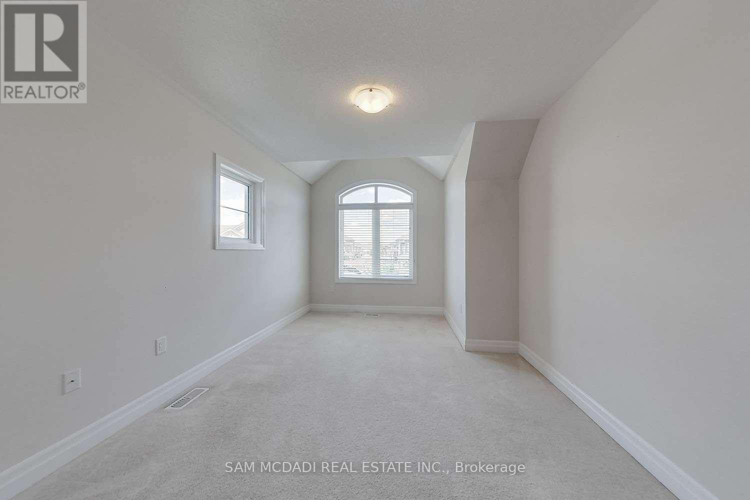 #upper - 190 Culp Trail, Oakville, Ontario  L6M 0W2 - Photo 24 - W12214517