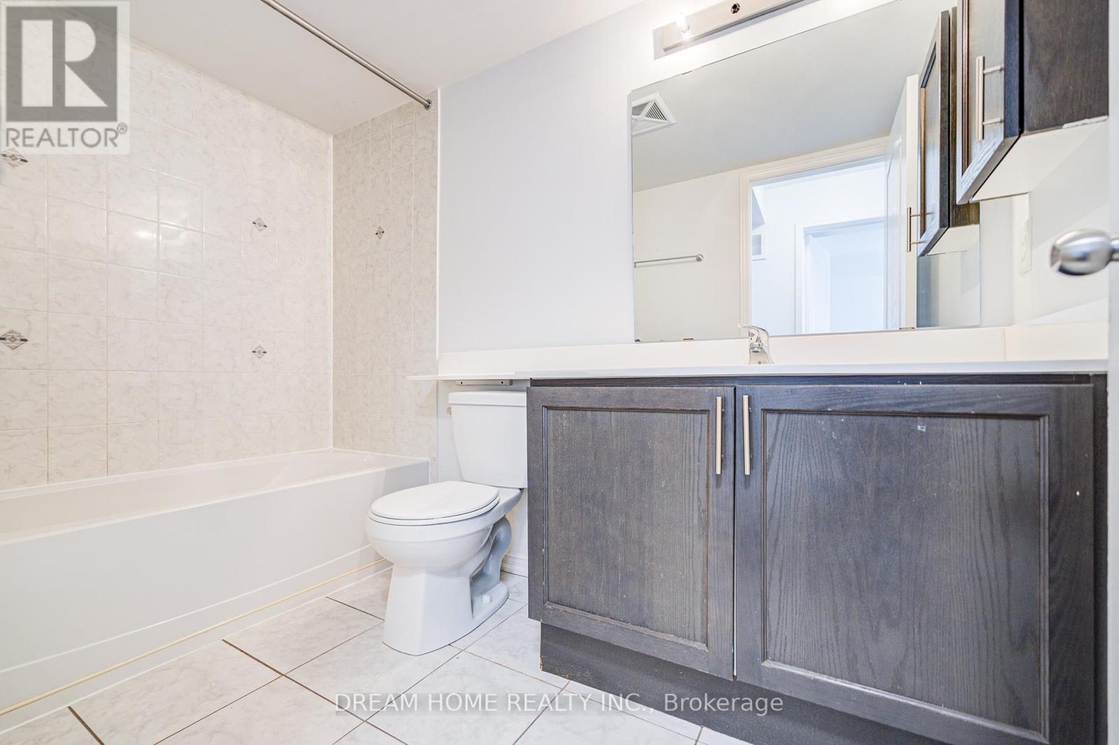 #17 - 2484 Post Road, Oakville (Ro River Oaks), Ontario  L6H 0G6 - Photo 7 - W12214524