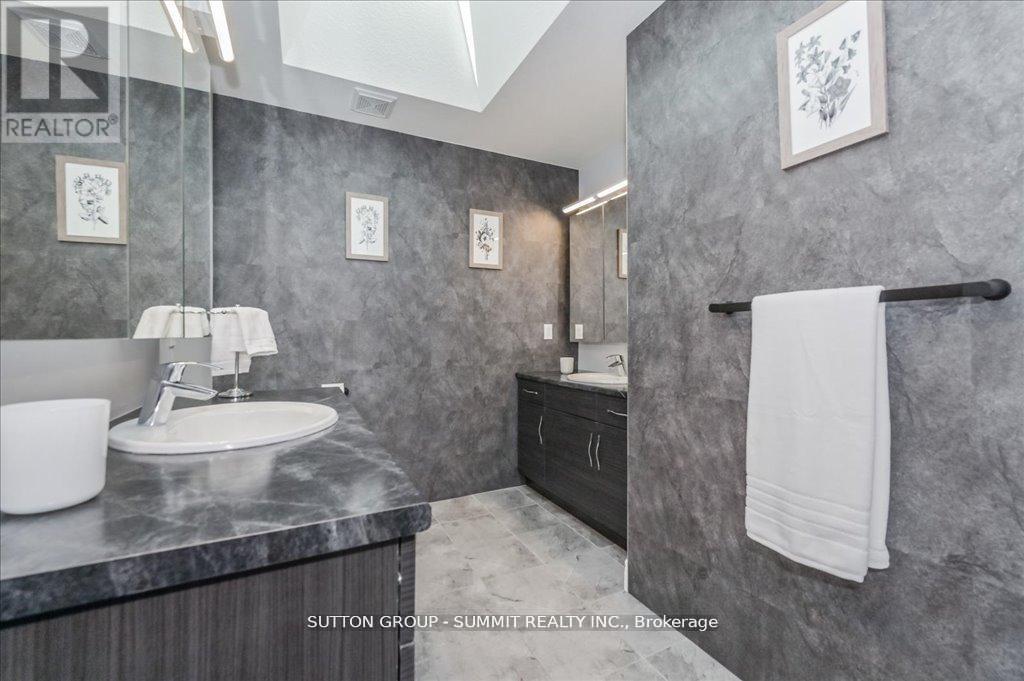 9 Mcintyre Lane, East Luther Grand Valley, Ontario  L9W 6T9 - Photo 22 - X12214516
