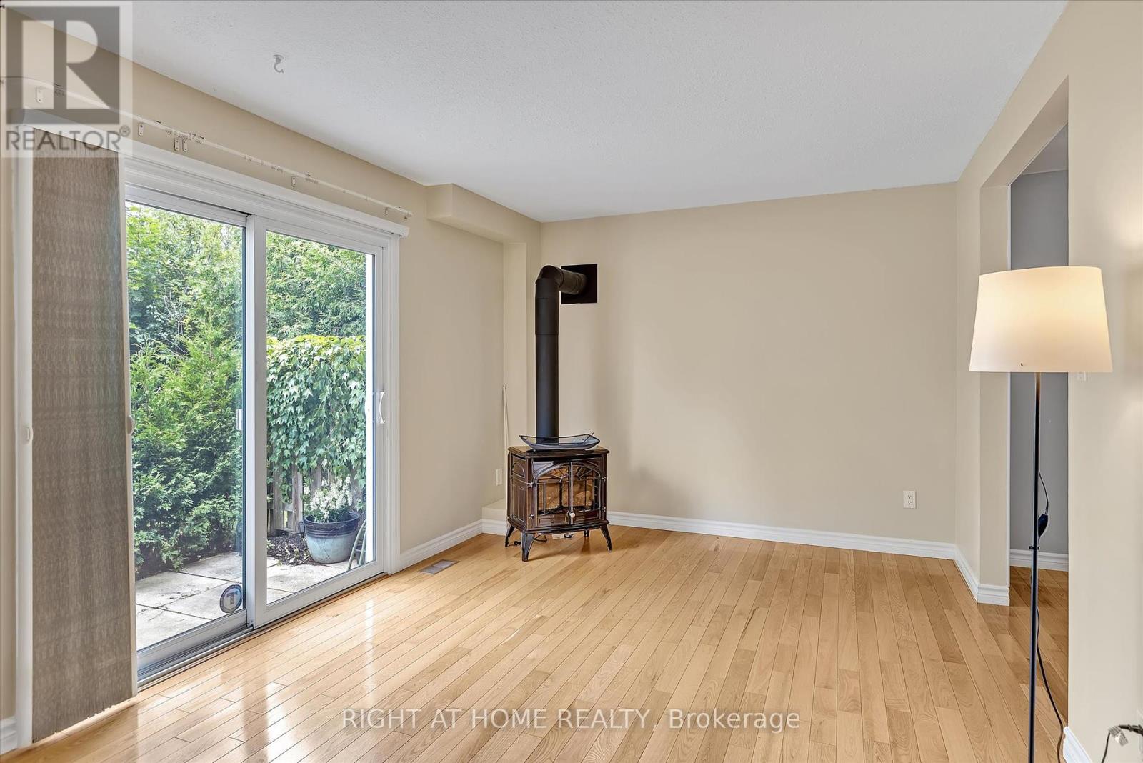 50 - 996 Sydenham Road, Peterborough South (East), Ontario  K9J 7V7 - Photo 8 - X12214527