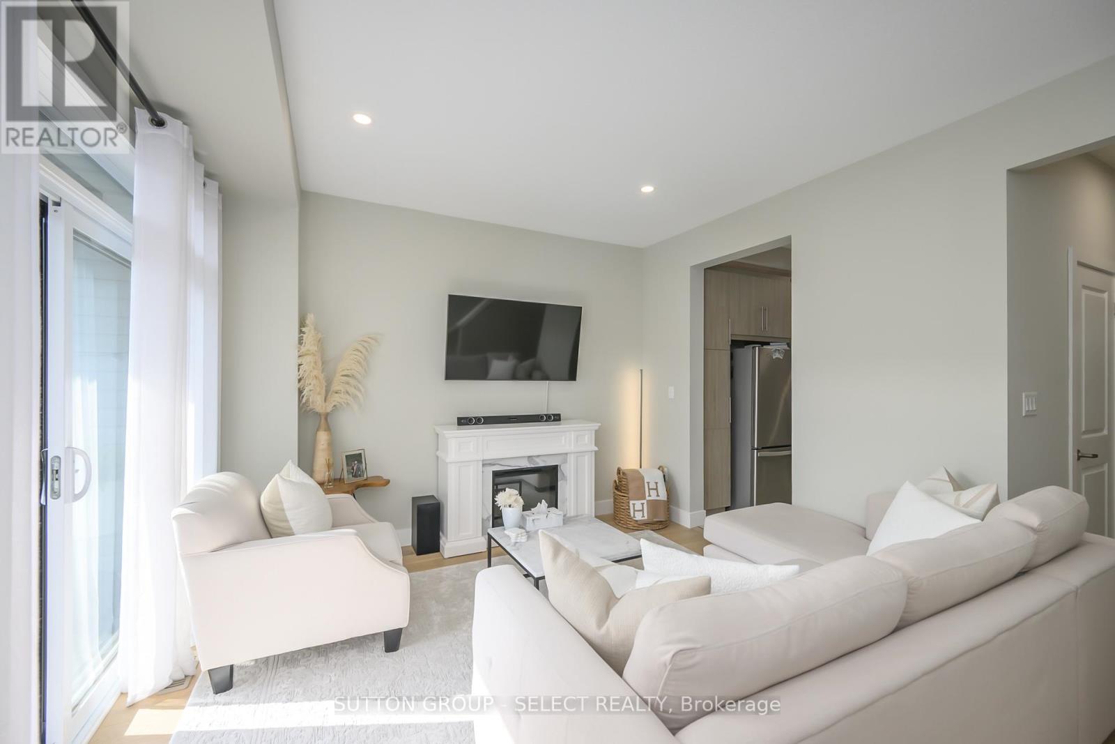 39 - 177 Edgevalley Road, London East, Ontario  N5V 0C5 - Photo 17 - X12205914