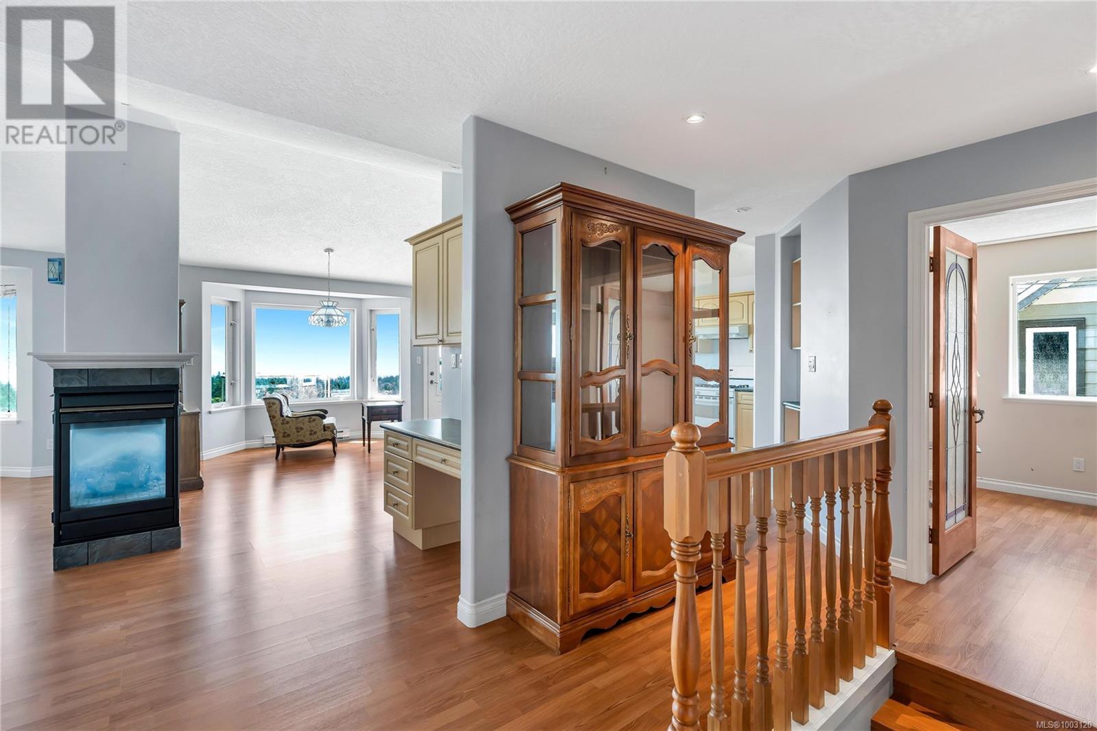 3352 Ravenwood Rd, Colwood, British Columbia  V9C 2X4 - Photo 4 - 1003120
