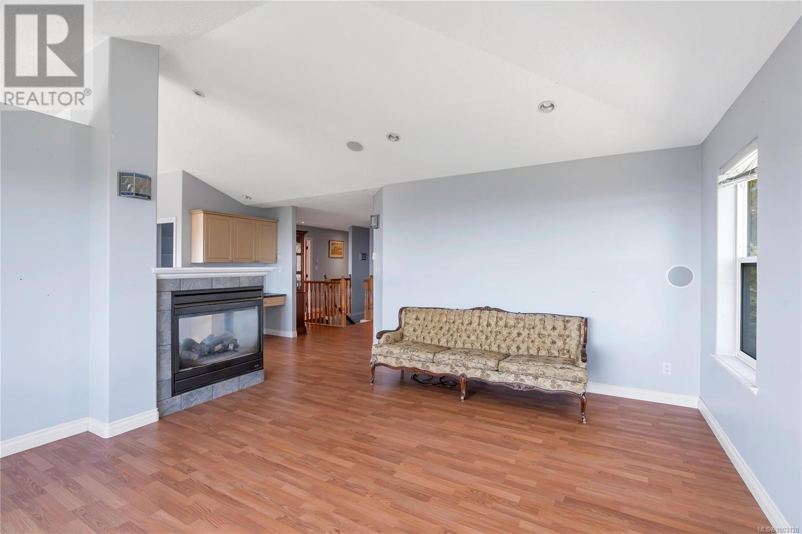 3352 Ravenwood Rd, Colwood, British Columbia  V9C 2X4 - Photo 6 - 1003120