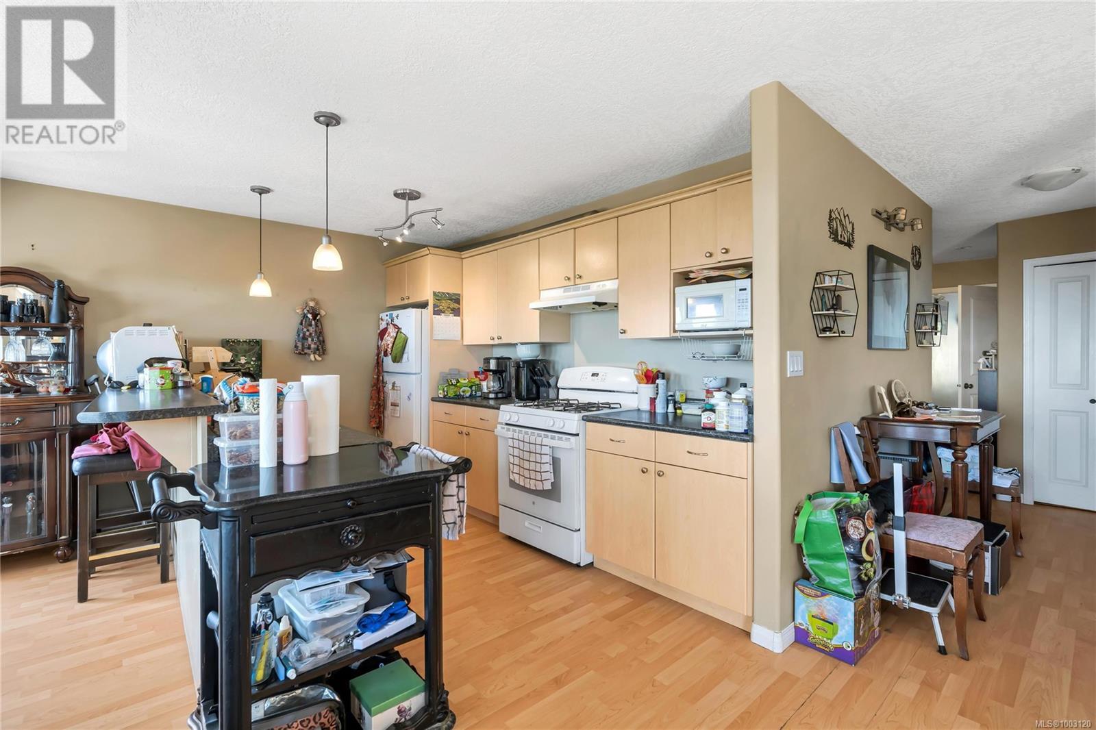 3352 Ravenwood Rd, Colwood, British Columbia  V9C 2X4 - Photo 37 - 1003120