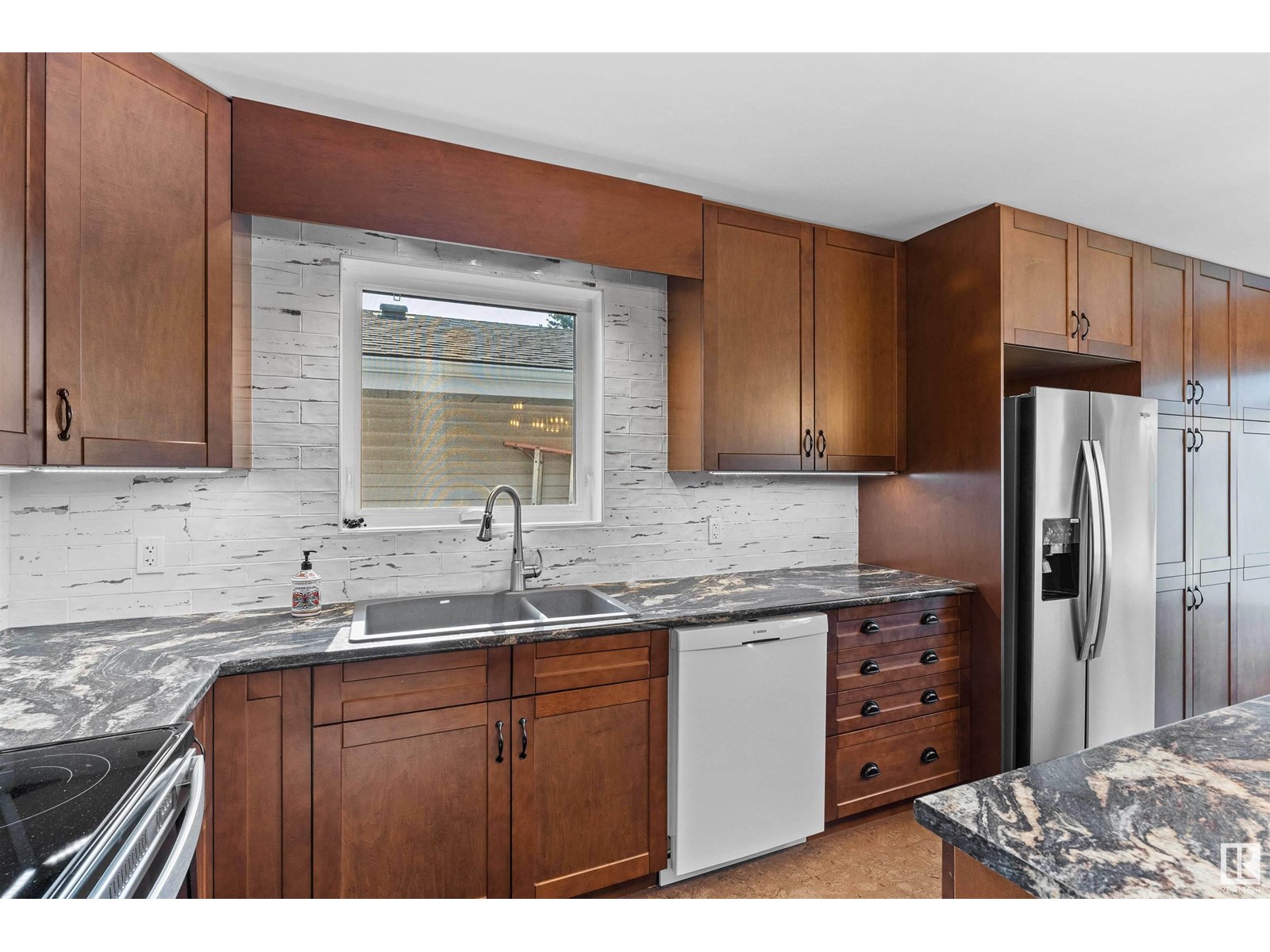 18952 82 Av Nw, Edmonton, Alberta  T5T 5C6 - Photo 11 - E4441823