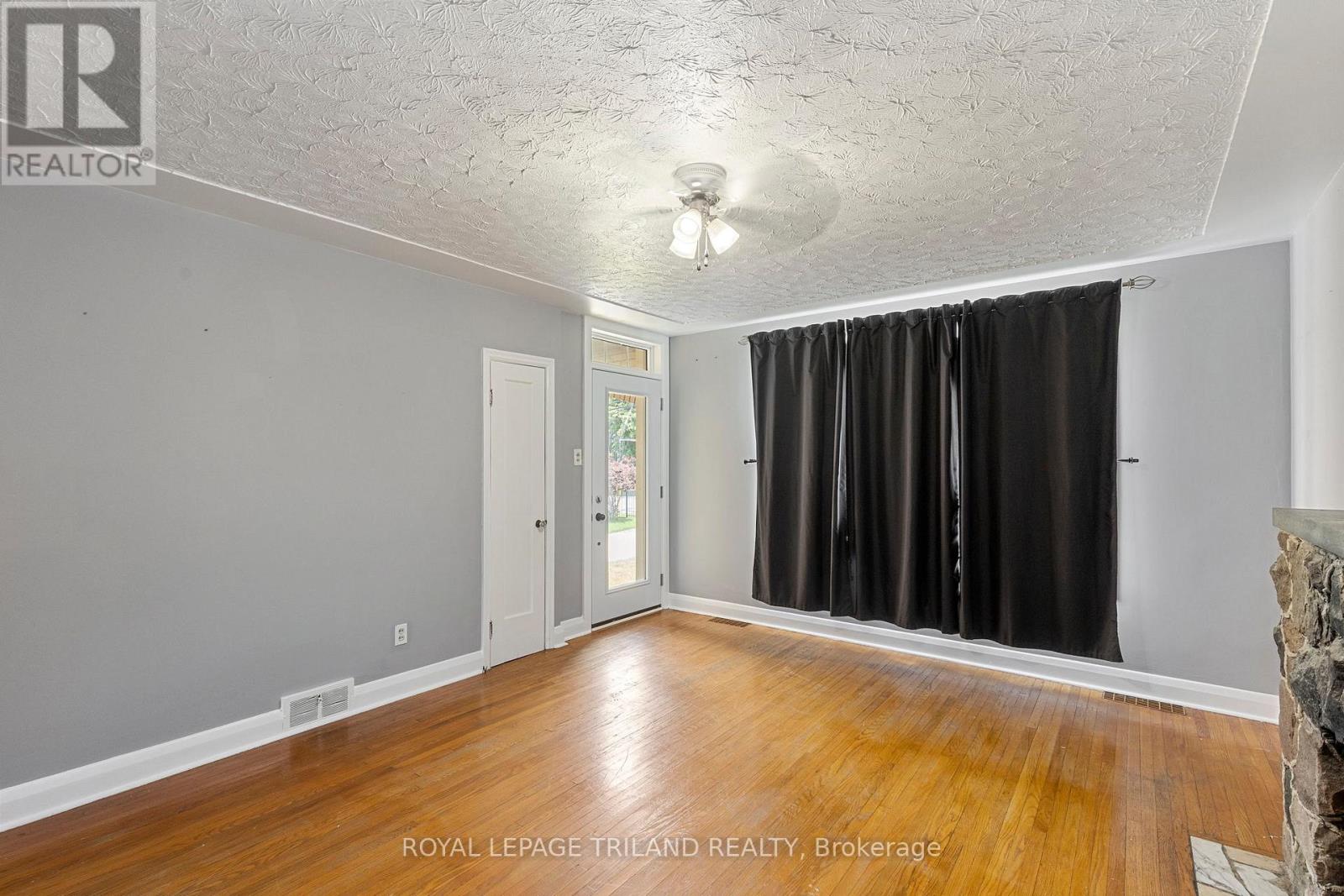 1069 Hamilton Road, London East, Ontario  N5W 1A7 - Photo 9 - X12214538