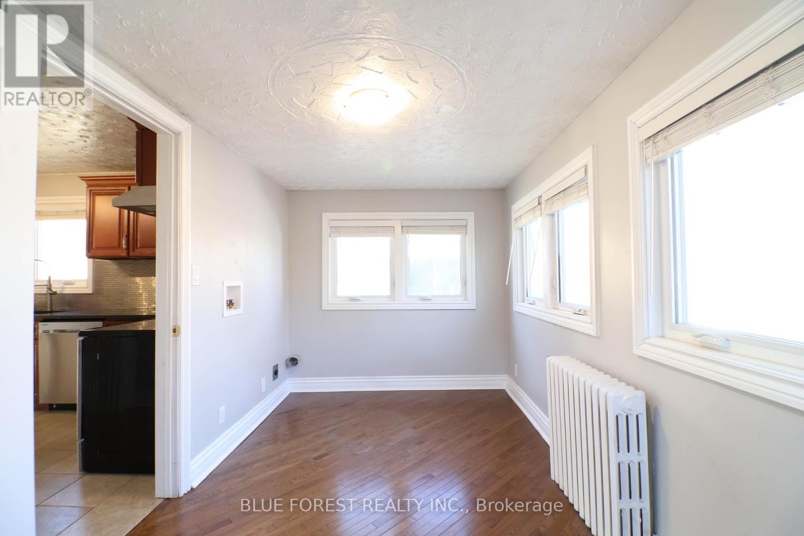294 Wharncliffe Road S, London South, Ontario  N6J 2L5 - Photo 16 - X12214549