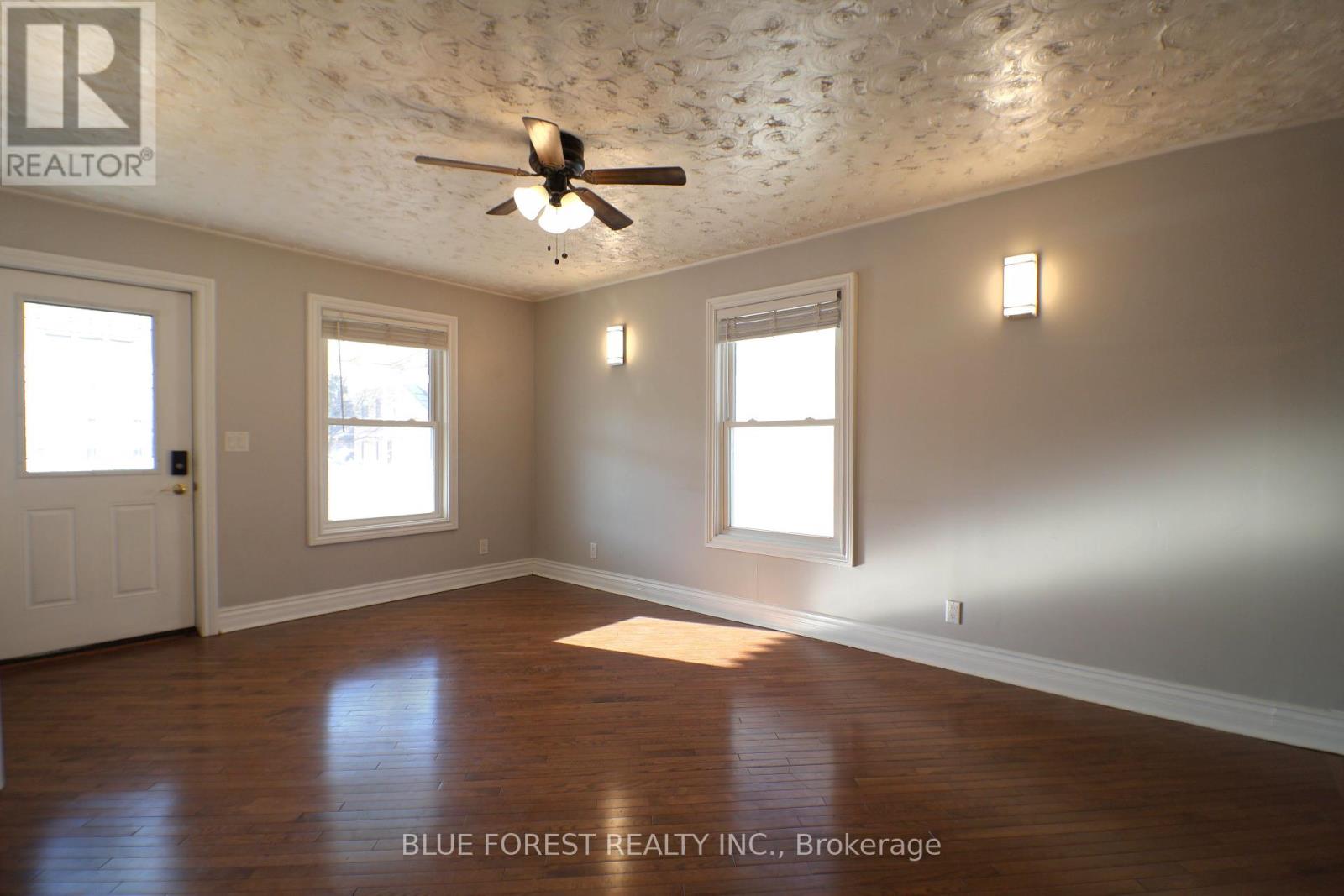 294 Wharncliffe Road S, London South, Ontario  N6J 2L5 - Photo 3 - X12214549