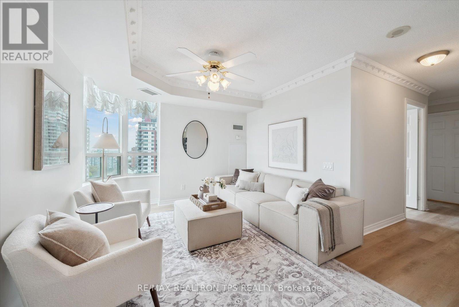 2402 - 61 TOWN CENTRE COURT, toronto (bendale), Ontario