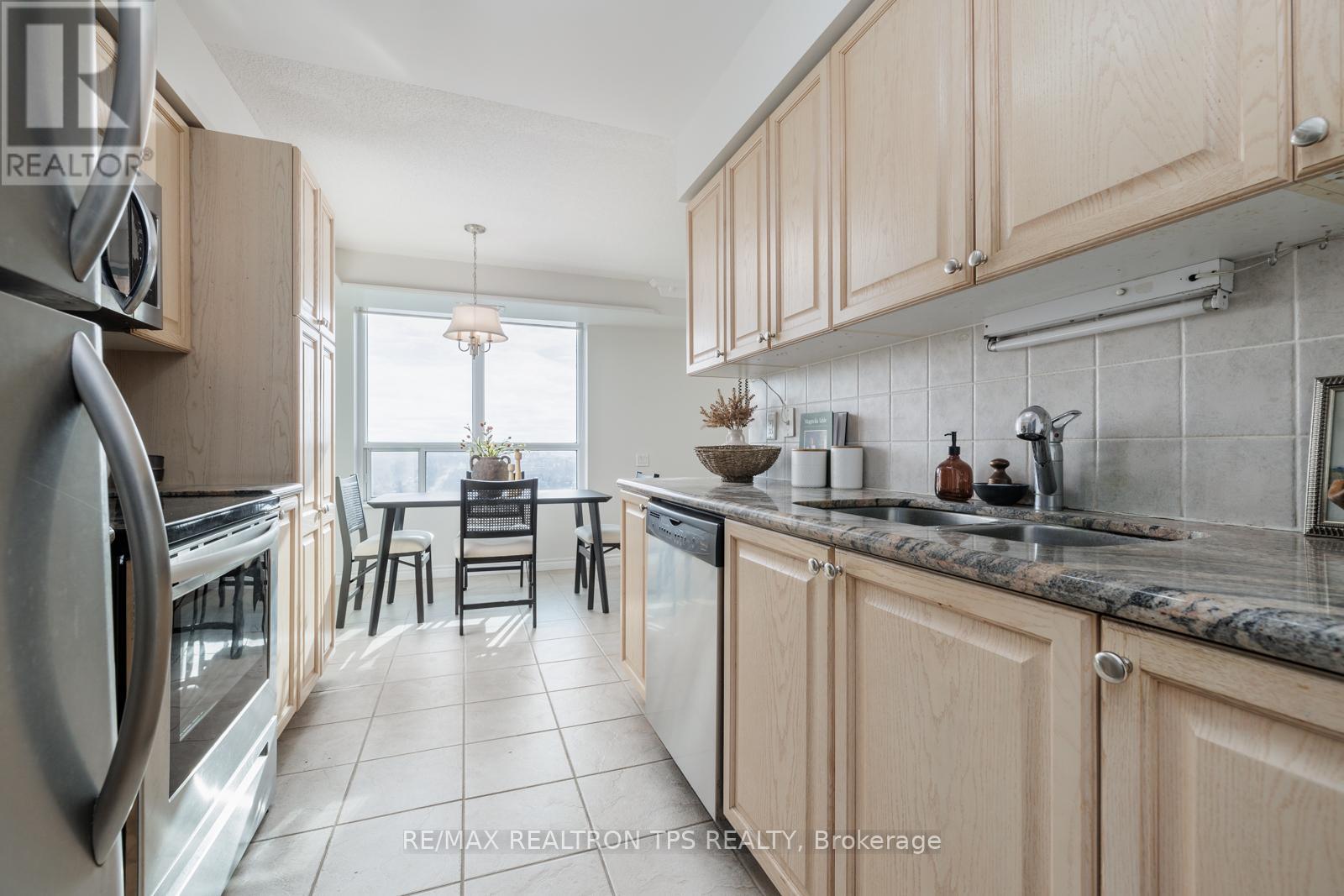 2402 - 61 Town Centre Court, Toronto, Ontario  M1P 5C5 - Photo 10 - E12213158