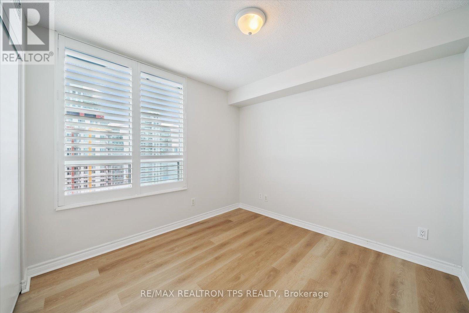 2402 - 61 Town Centre Court, Toronto, Ontario  M1P 5C5 - Photo 19 - E12213158