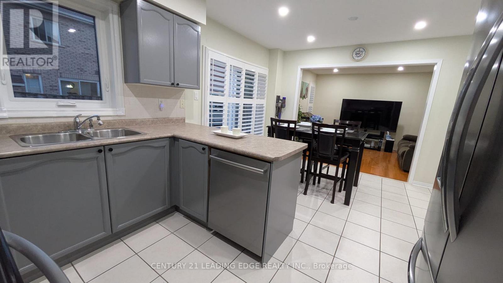 14 Galveston Crescent, Brampton, Ontario  L7A 3R7 - Photo 17 - W12183399
