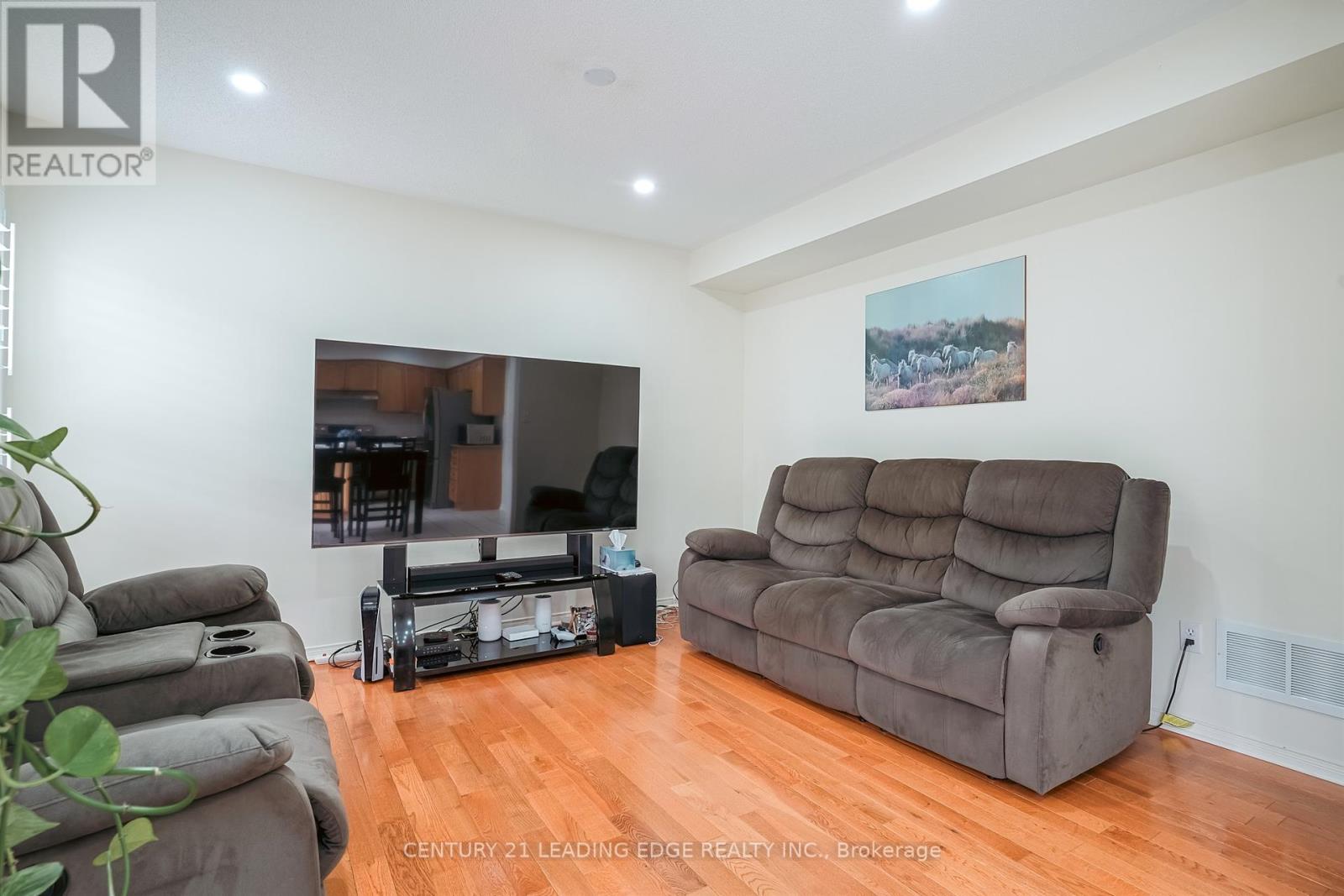14 Galveston Crescent, Brampton, Ontario  L7A 3R7 - Photo 24 - W12183399