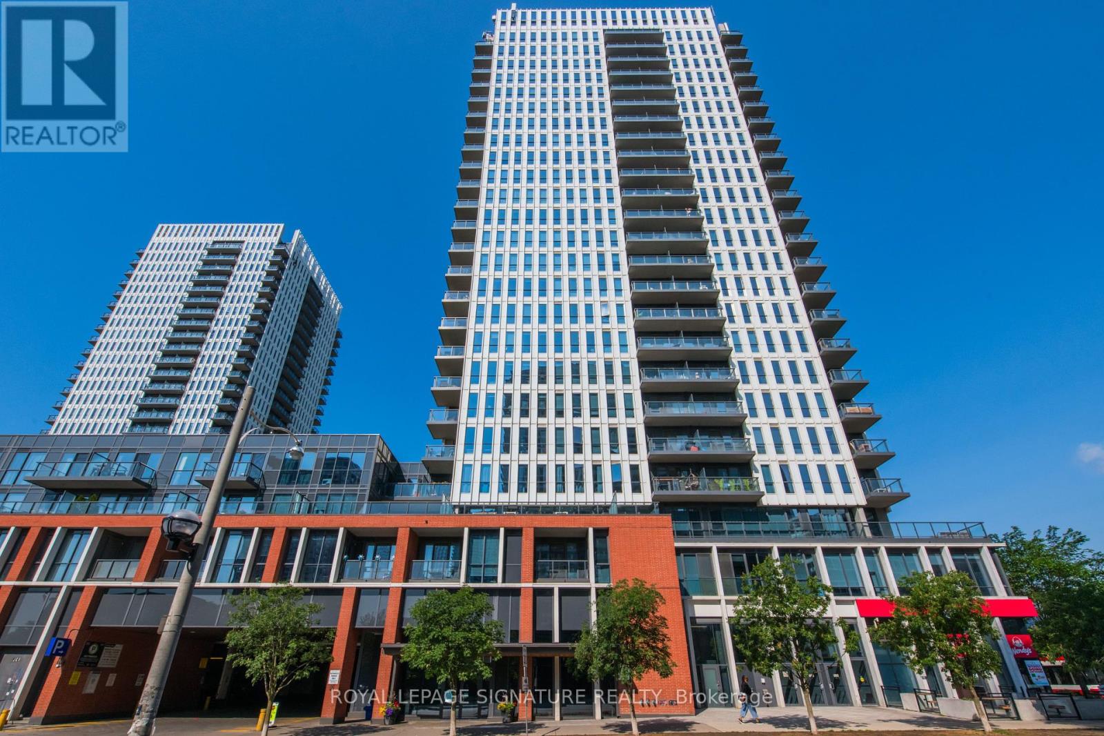 902 - 170 SUMACH STREET, toronto (regent park), Ontario