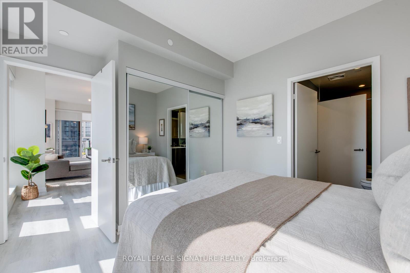 902 - 170 Sumach Street, Toronto, Ontario  M5A 0C3 - Photo 17 - C12214537