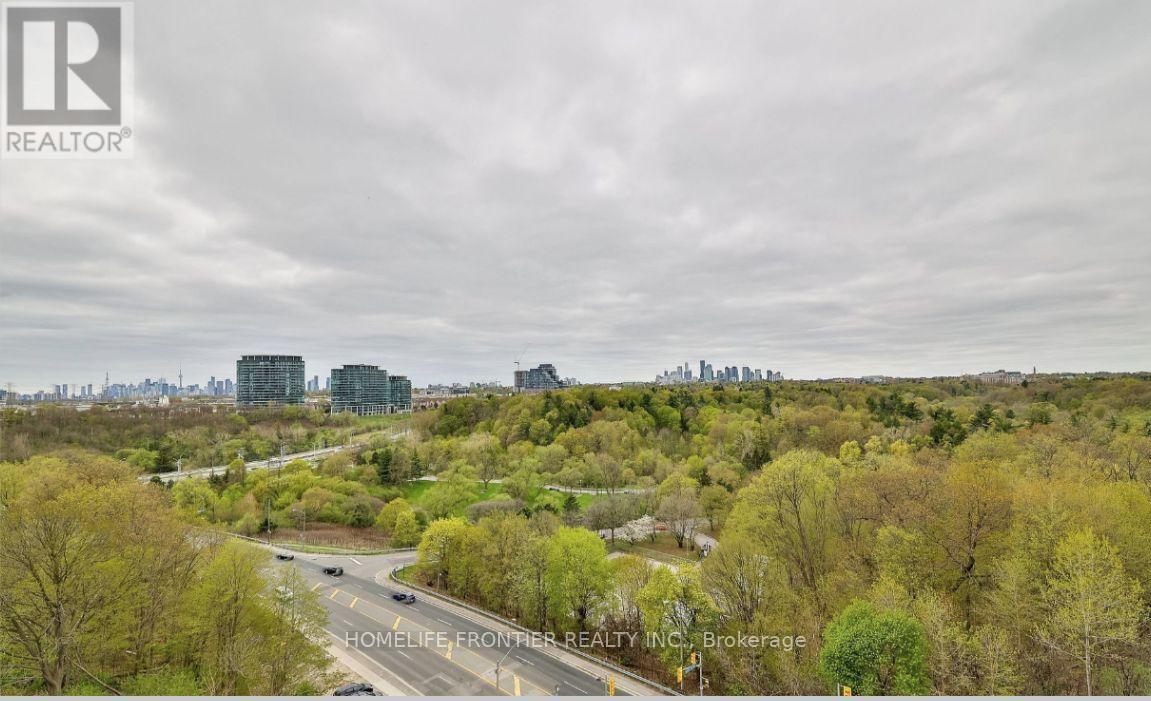 3004 - 10 Inn On The Park Drive, Toronto, Ontario  M3C 0P9 - Photo 4 - C12214510