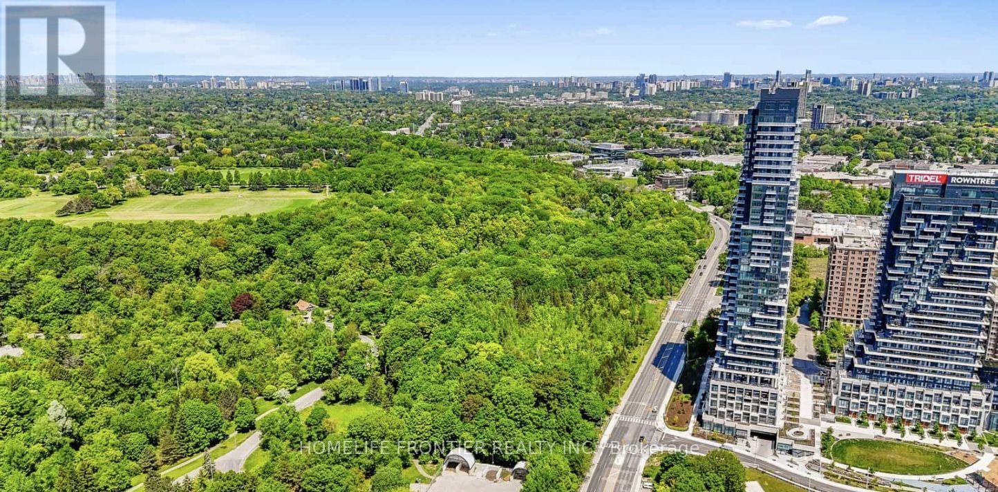 3004 - 10 Inn On The Park Drive, Toronto, Ontario  M3C 0P9 - Photo 2 - C12214510