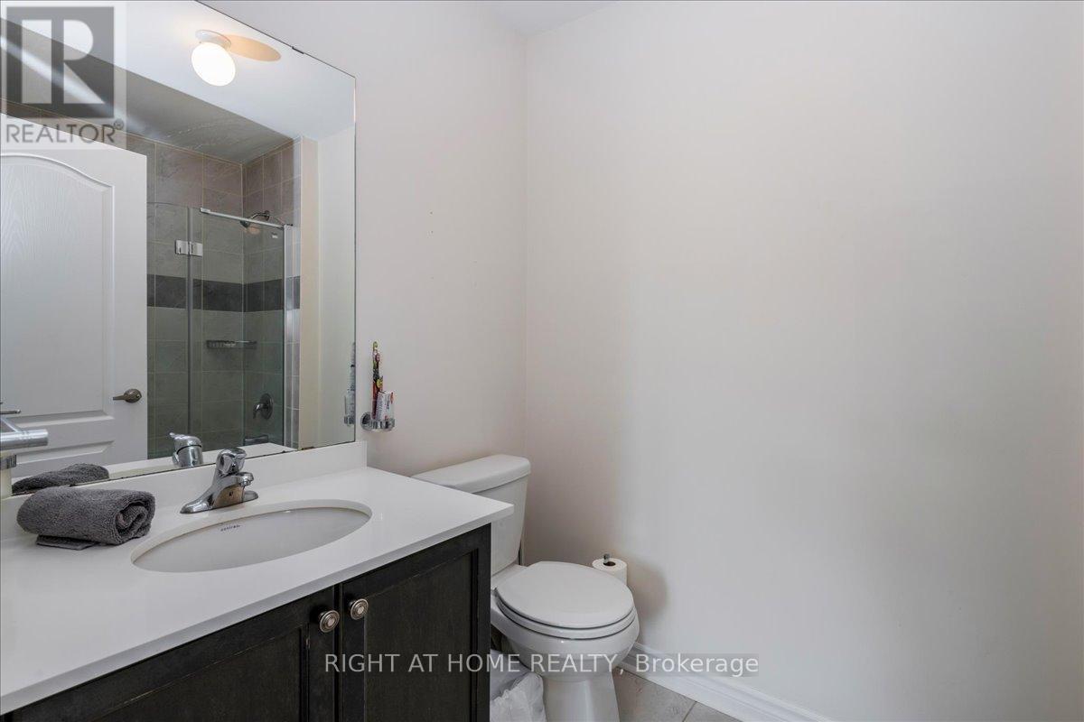 12 Mount Crescent, Essa (Angus), Ontario  L3W 0N4 - Photo 23 - N12214545